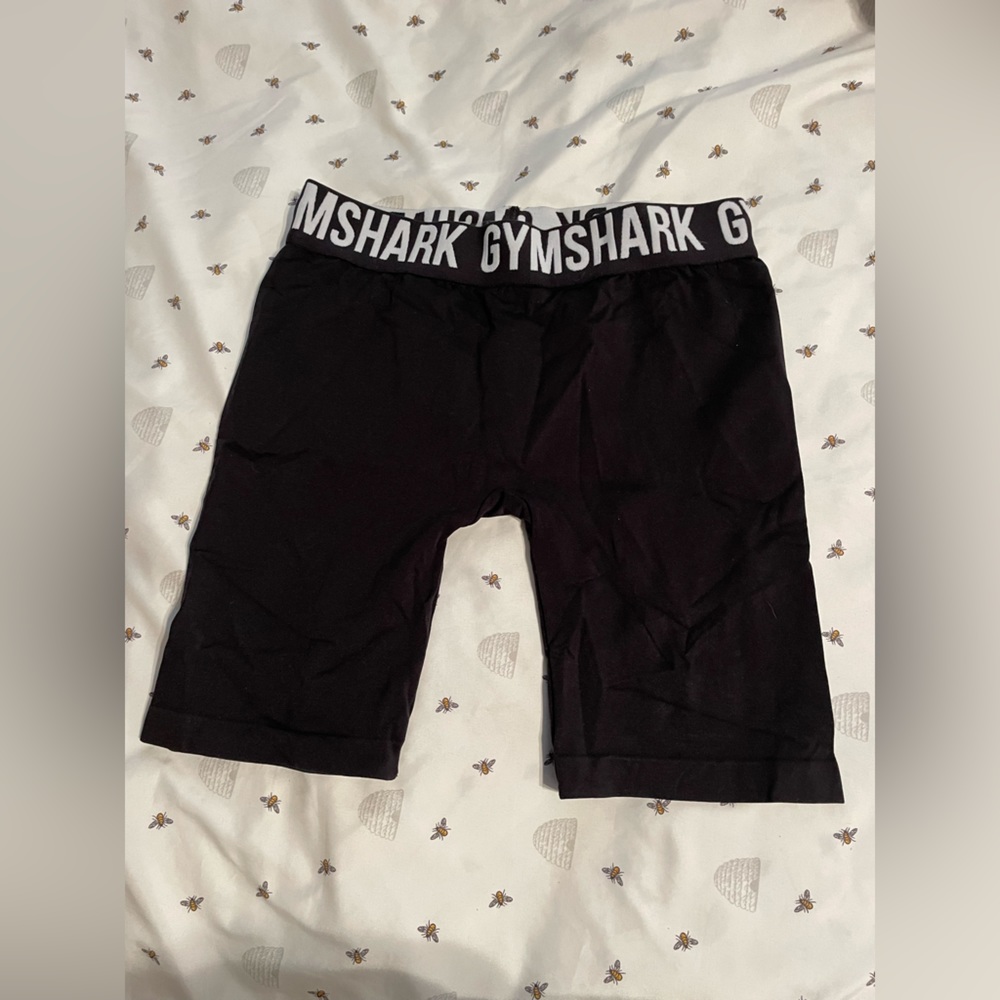 Some clothes I’m selling :)